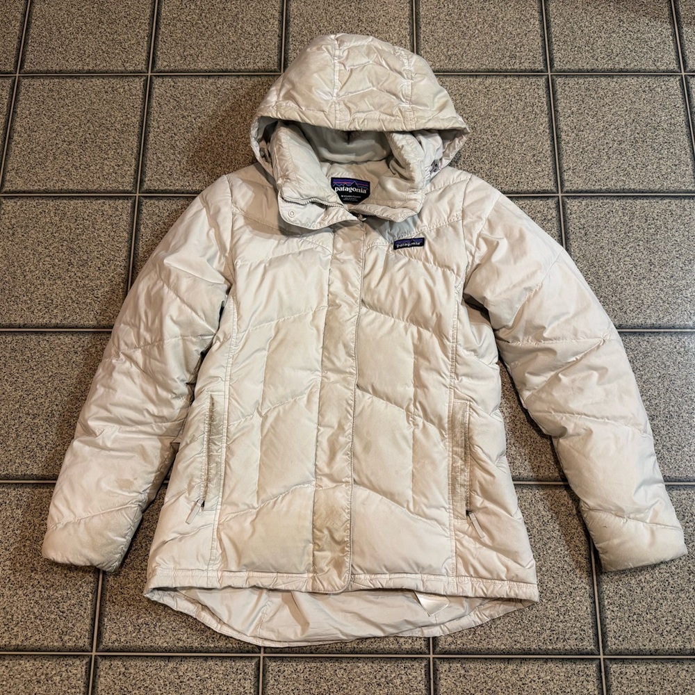 Patagonia Women's Cream Puffer Jacket
